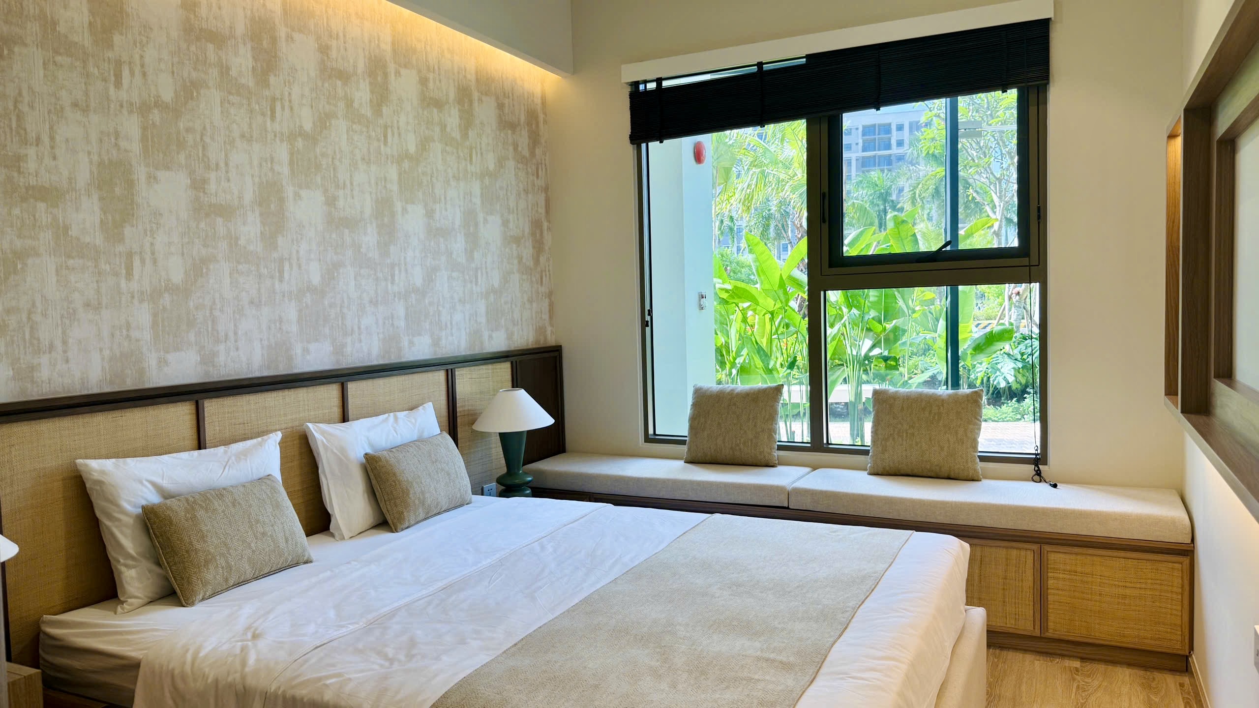 Căn hộ mẫu Solaria Rise Waterpoint Nam Long